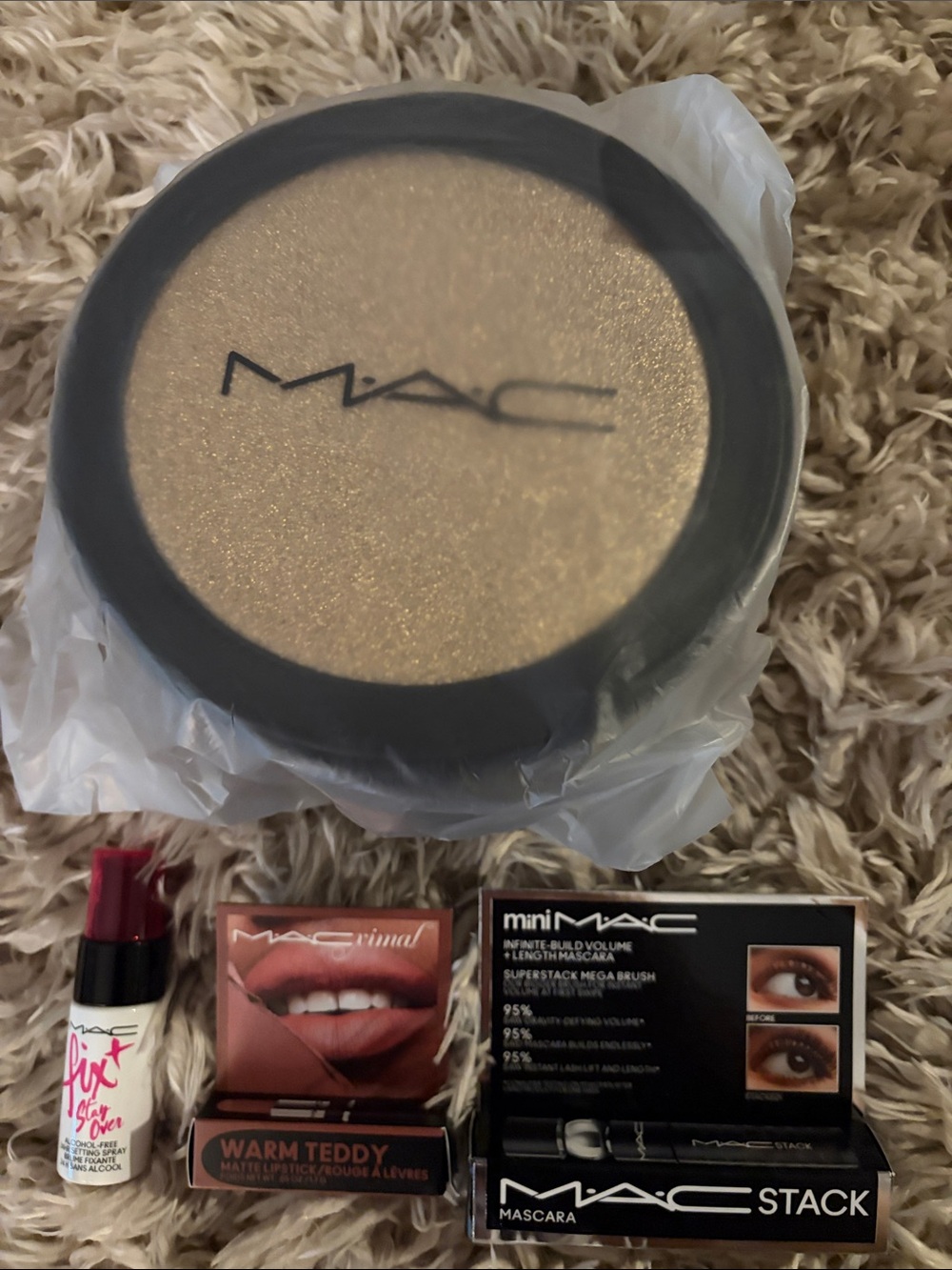READ DESCRIPTION - NWT MAC bundle
